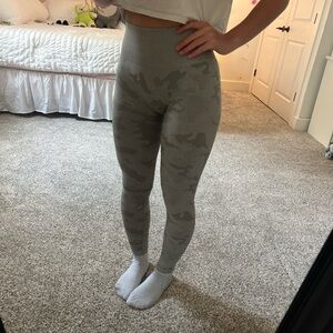 Amazon Gray Camouflage Leggings